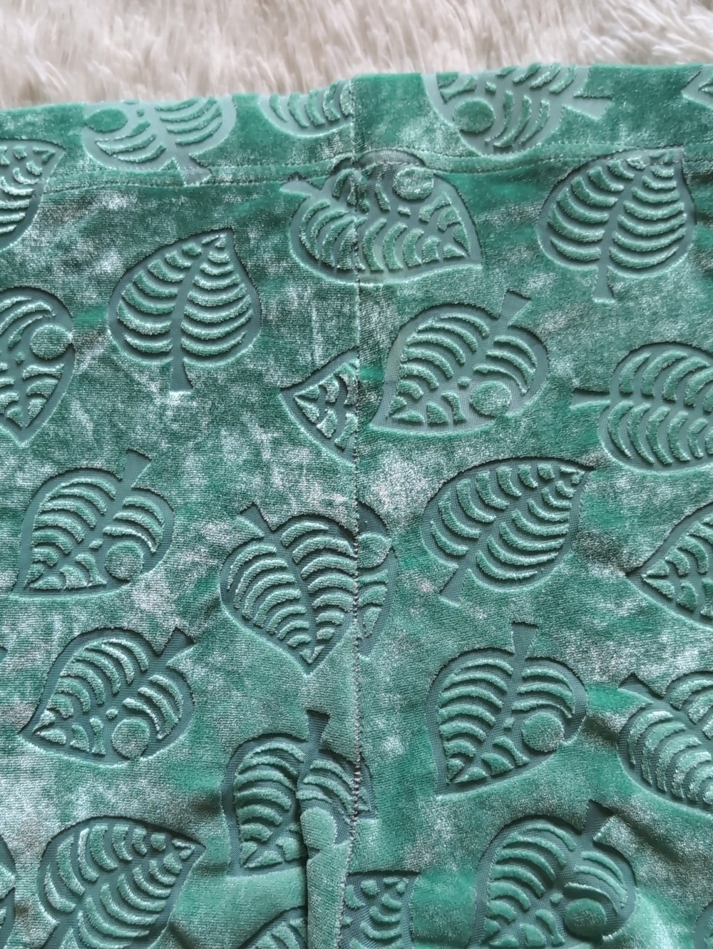 Blackmilk Animal Crossing New Horizons Burned Velvet Green Leaf Legging Large - Picture 6 of 11